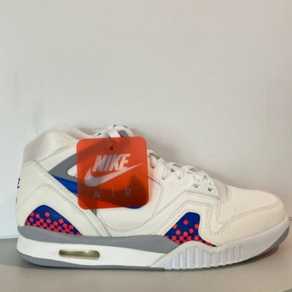 Nike Air Tech Challenge 2 Size 9.5 NWT Box White Blue